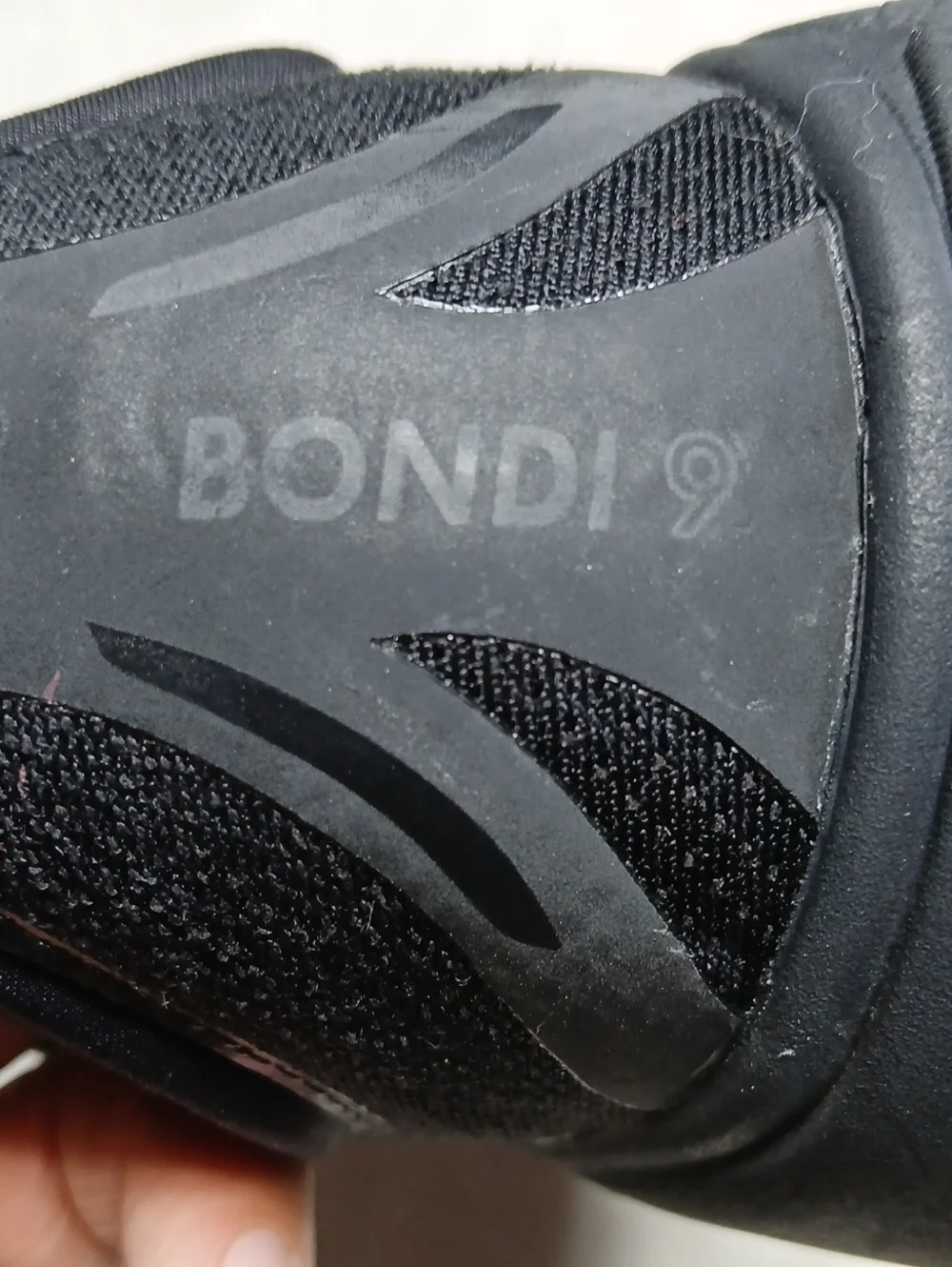 HOKA One One Bondi 9 Black Running Shoes Size 14D Mens